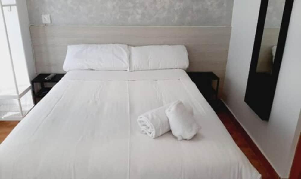 Arjori Rooms Hostal Salamanca Buitenkant foto