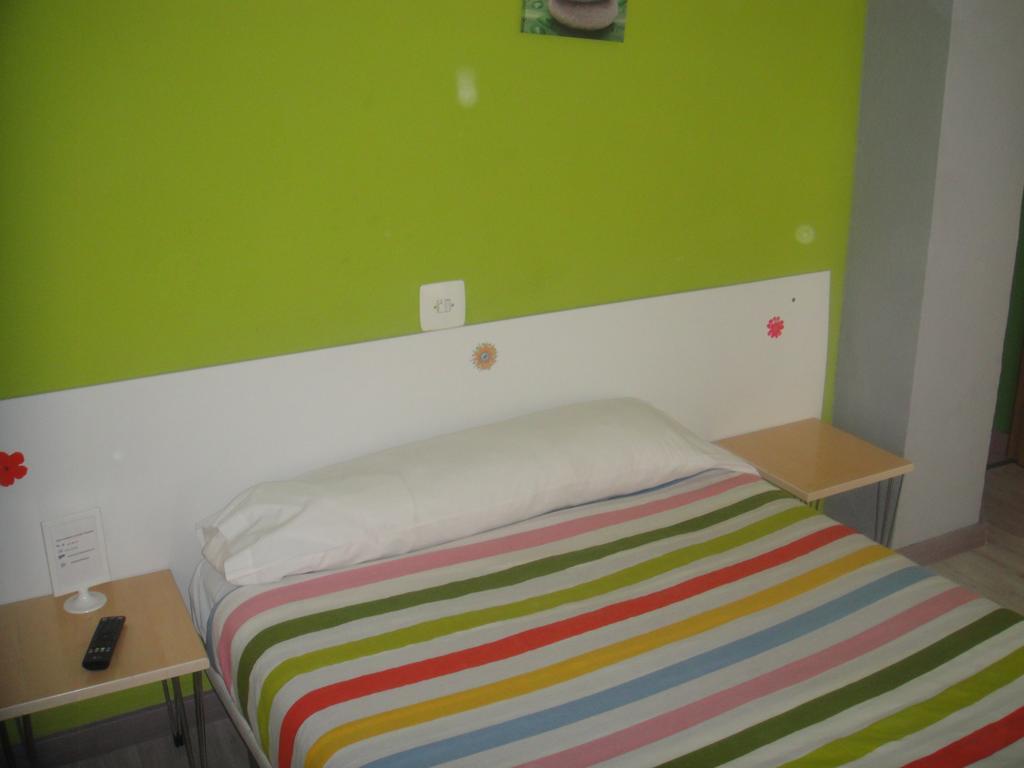 Arjori Rooms Hostal Salamanca Buitenkant foto