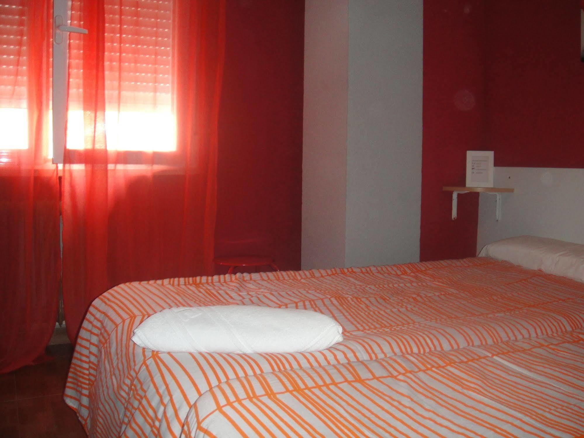 Arjori Rooms Hostal Salamanca Buitenkant foto