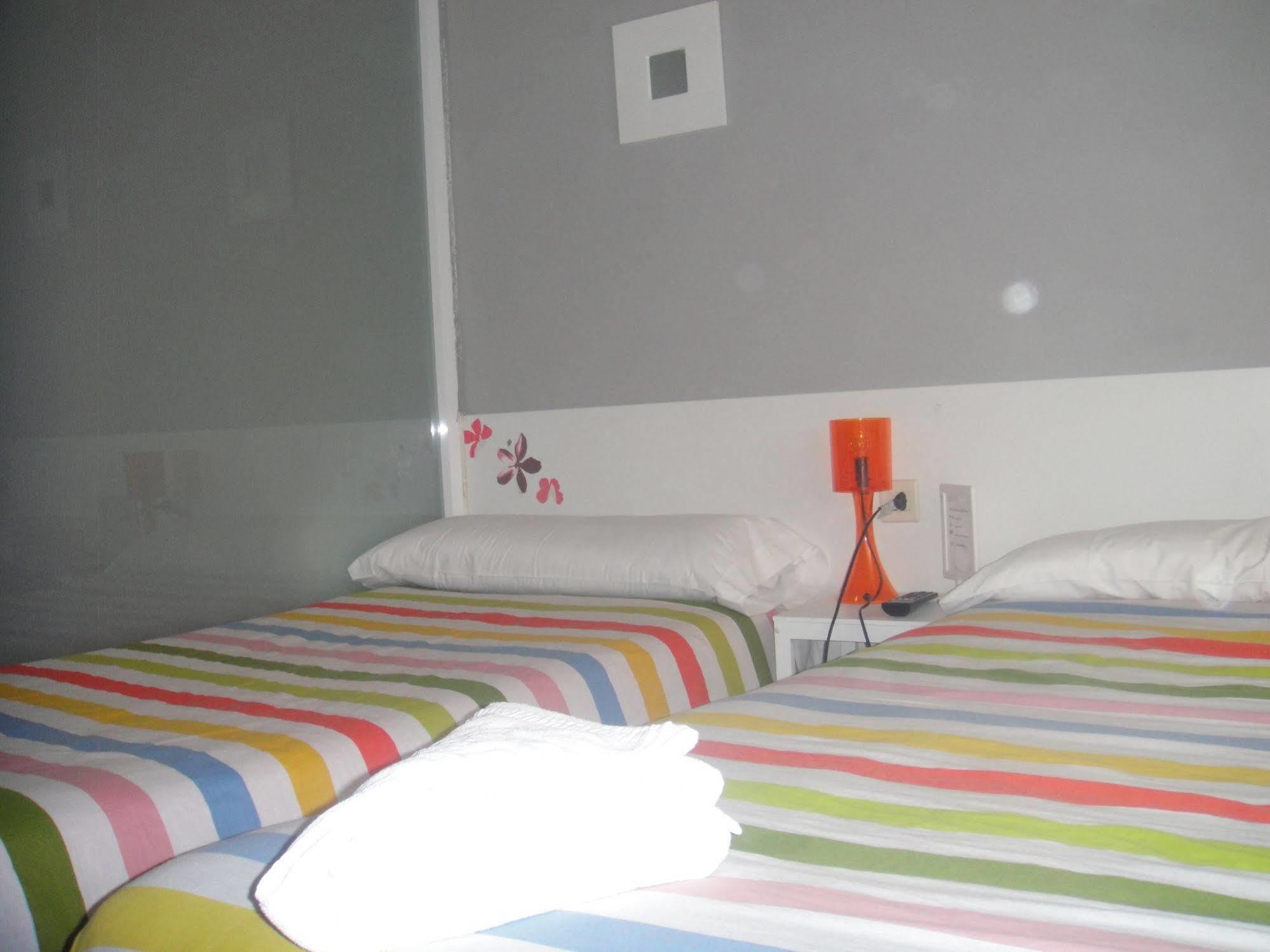 Arjori Rooms Hostal Salamanca Buitenkant foto